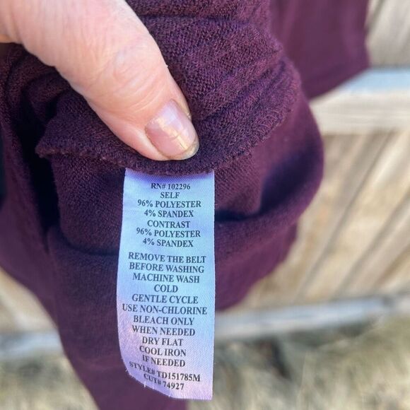 Connected Apparel sweater dress with belt size 16 - Picture 8 of 9